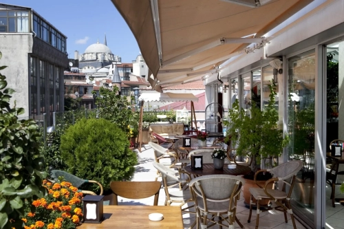 Niles_Roof_Terrace_02